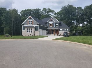 2400 Blue Mist Dr, Signal Mountain, TN 37377