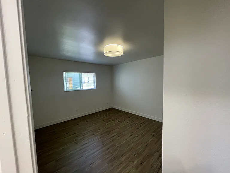 4342 Marlborough Ave #7 — Photo 6