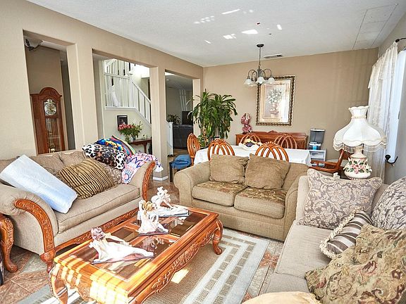 5th image of 13021 Walnut Way