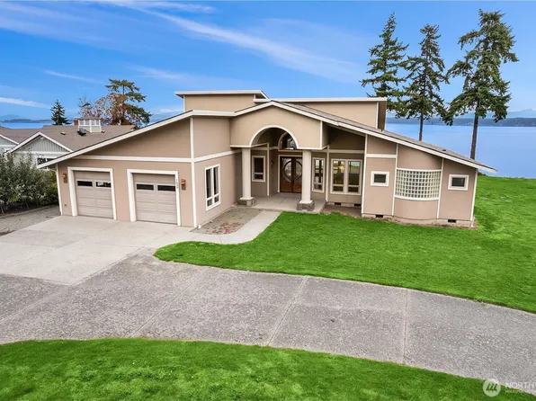 1639 S Country Club Drive, Camano Island, WA 98282