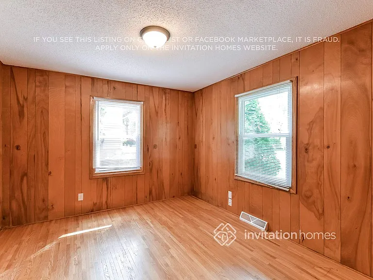 3790 Grand Ave — Photo 13