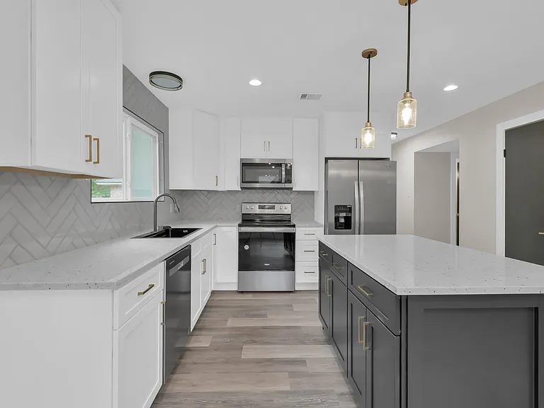 3526 Indian Forest Dr — Photo 22