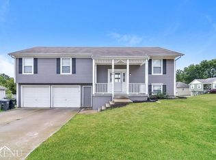 1100 Adams Cir, Pleasant Hill, MO 64080