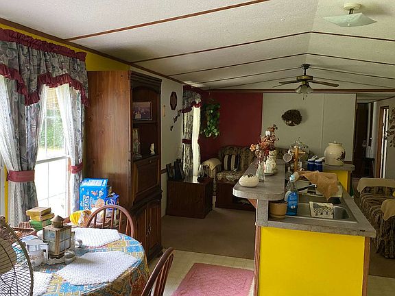 3rd image of 5776 County Road 136a