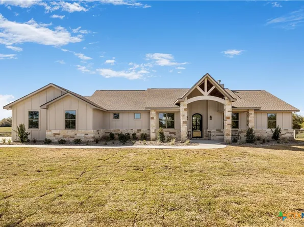112 Ridgehaven Trl, Victoria, TX 77905
