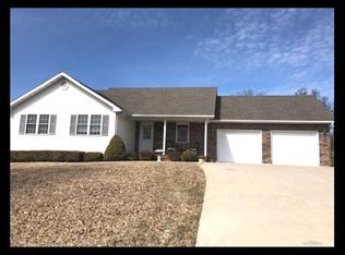 509 Covey Rise Ln, Macon, MO 63552
