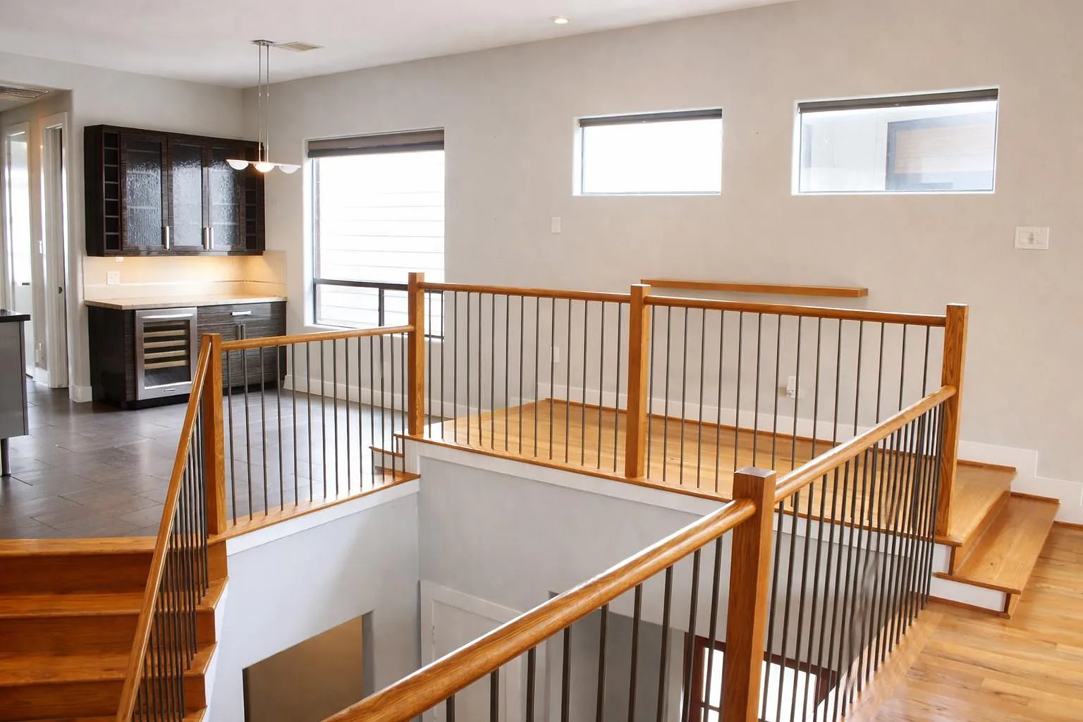 3 bed, 2.5 bath, 2168 sqft, $3,150 — Photo 3
