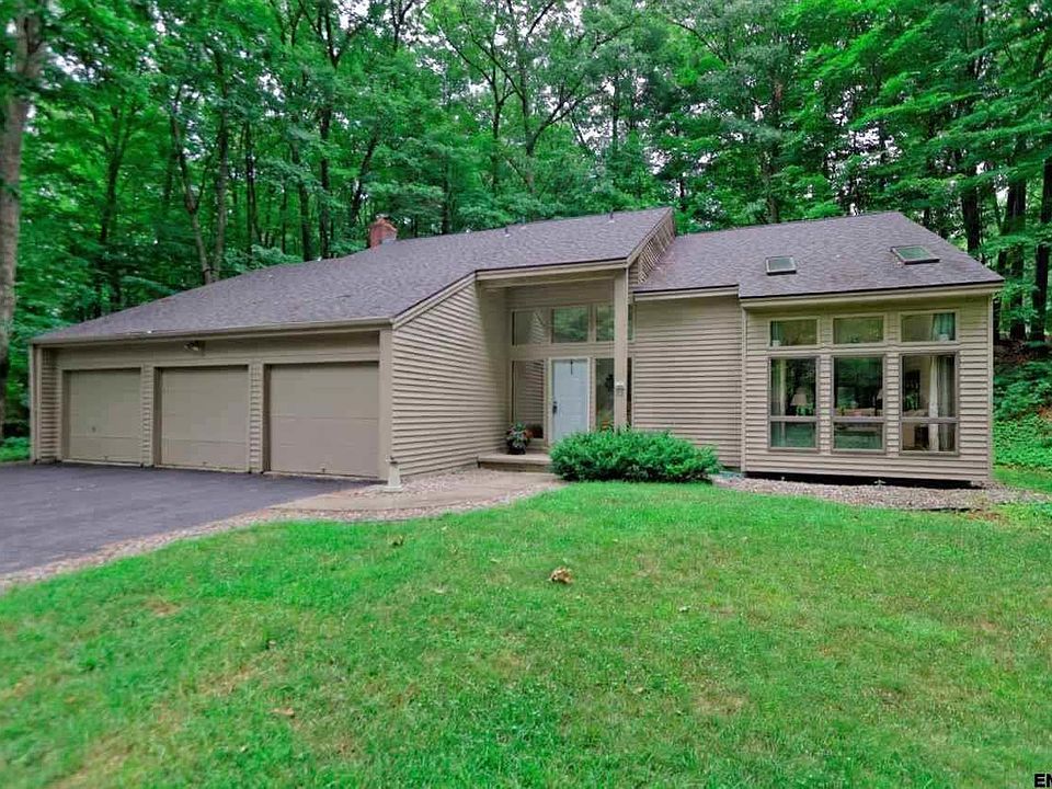 1st image of 52 Robinwood Dr