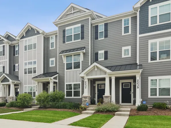2237 Glacier St, Mundelein, IL 60060