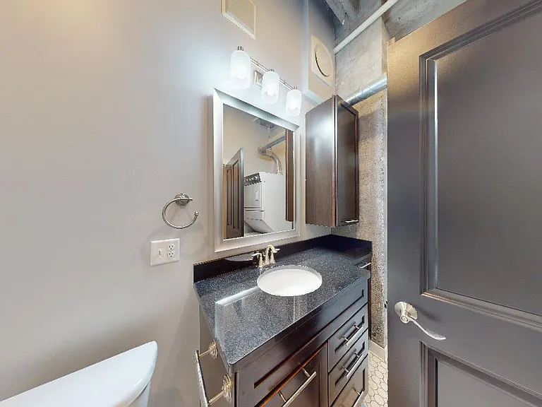 217 N Locust St #2-N — Photo 12