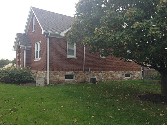 2nd image of 1735 W Epler Ave