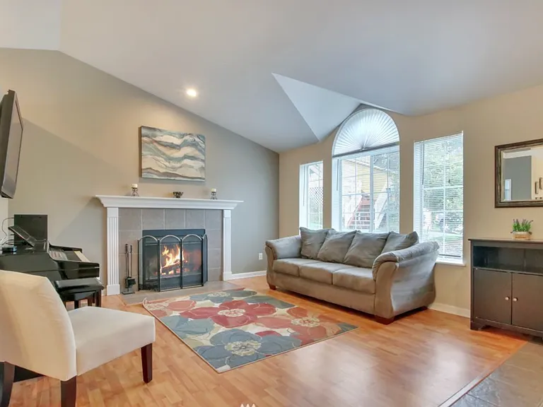 23027 SE 280th Ct — Photo 2