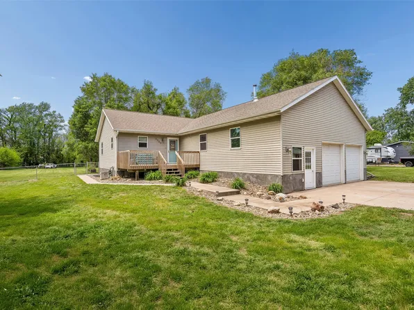 6380 NW 54th Ct, Johnston, IA 50131