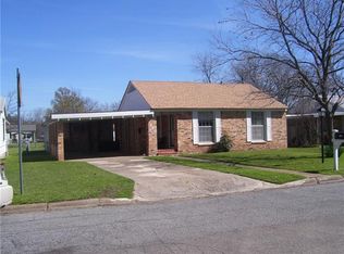 1920 Liberty St, Bonham, TX 75418