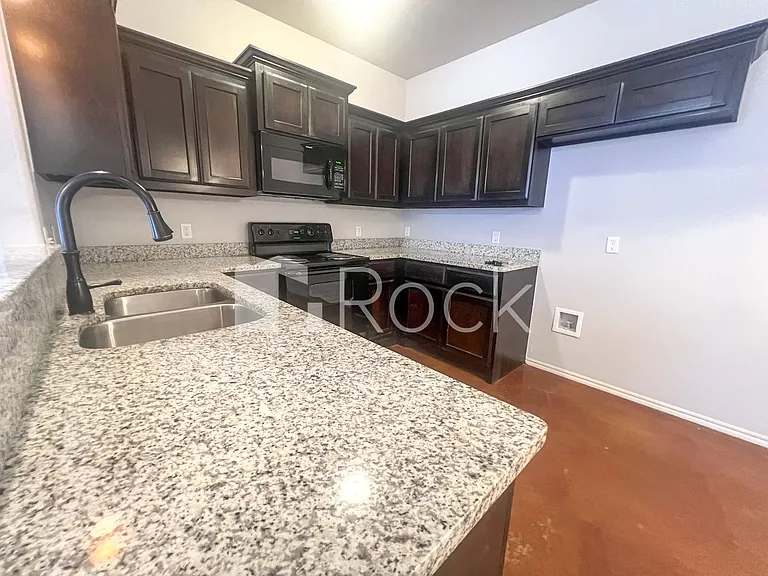 1837 Post Oak Rd — Photo 4
