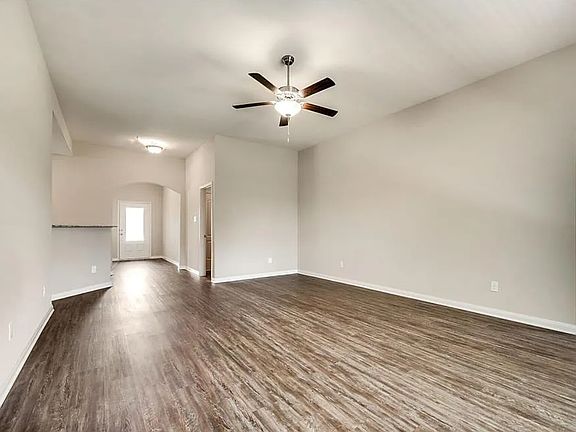 2nd image of 5317 Persimmon Dr