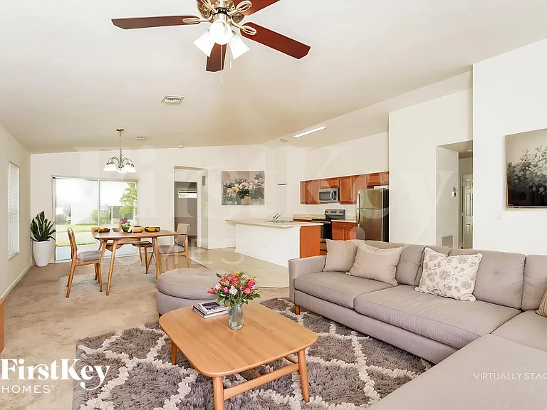 1481 SW Kamchatka Ave — Photo 3