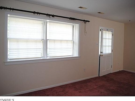 3rd image of 239 Knighthood Ct