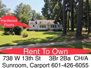 738 W 13th St, Laurel, MS 39440