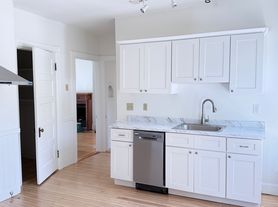 11 Motley St, Portland, ME