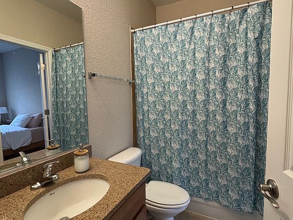 2nd image of 2508 SW 35th Pl #L68