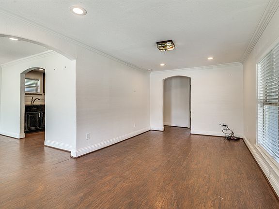 4th image of 3612 Short St