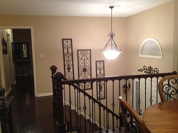 2nd image of 987 Garfield Way