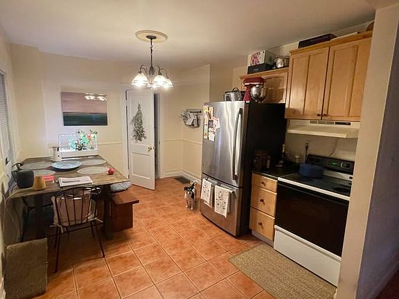 2nd image of 528 Mount Auburn St #1_?