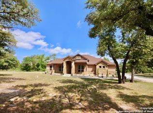 773 Killarney Rd, Floresville, TX 78114