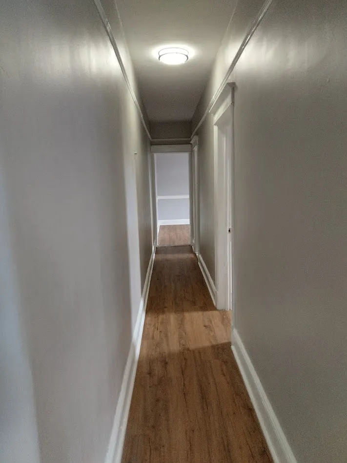 3 bed, 1000 sqft, $2,600 — Photo 2