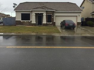 321 Jasmine Ln, Livingston, CA