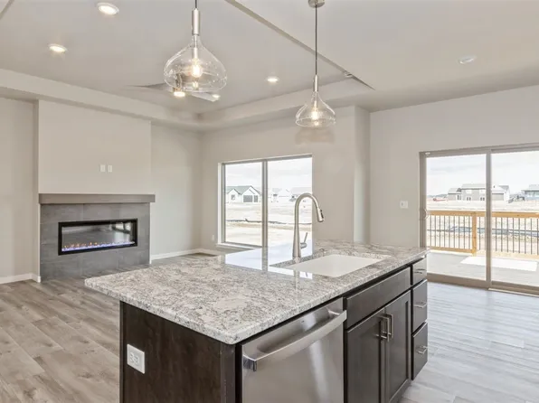 745 Kohl Dr, North Liberty, IA 52317