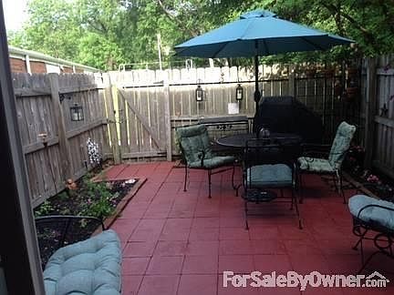 4th image of 2784 Chateau Cir S