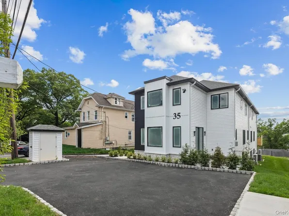 35 Prospect Street #111, Spring Valley, NY 10977