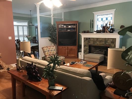 2nd image of 300 Kings Cove Cir