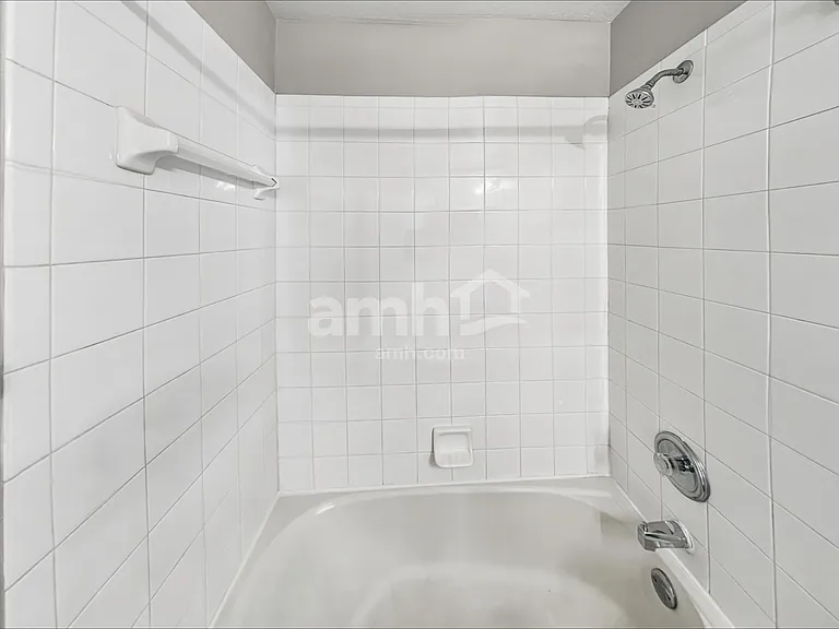 2423 Hybrid Dr — Photo 10
