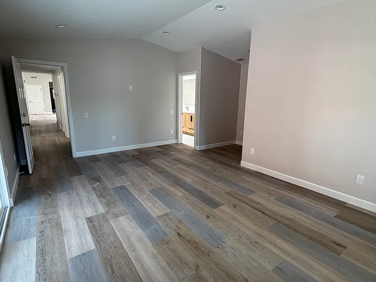 1044 Palm Ave — Photo 7