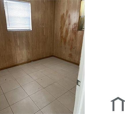 5th image of 1205 NW 23rd Ave