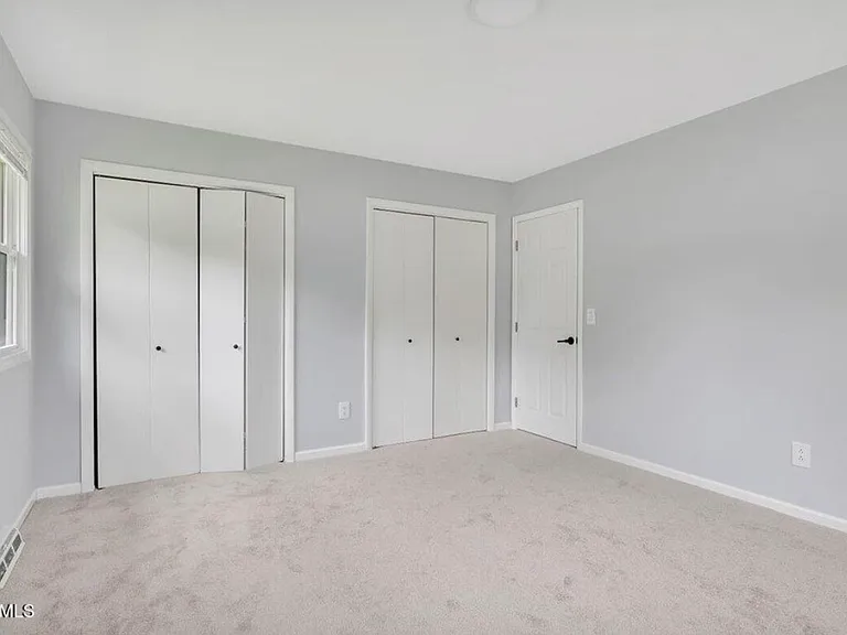 8 Woodland Dr — Photo 19