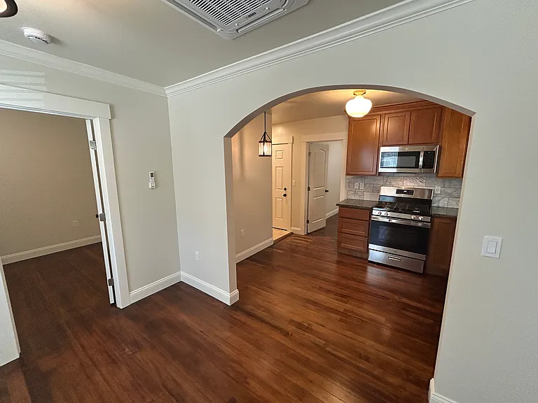 601 Miller Ave — Photo 2