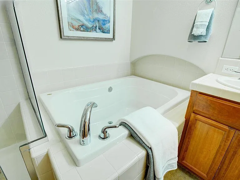 4231 Clarinbridge Cir — Photo 22