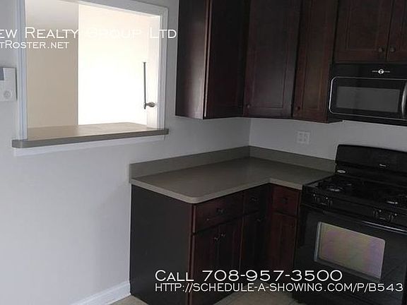 2nd image of 1412 Hirsch Ave