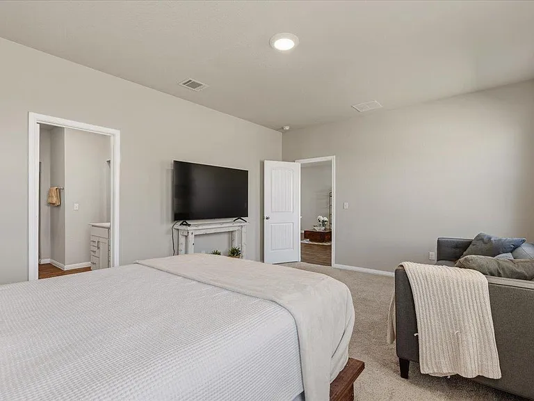 112 Rainmaker Cv — Photo 17