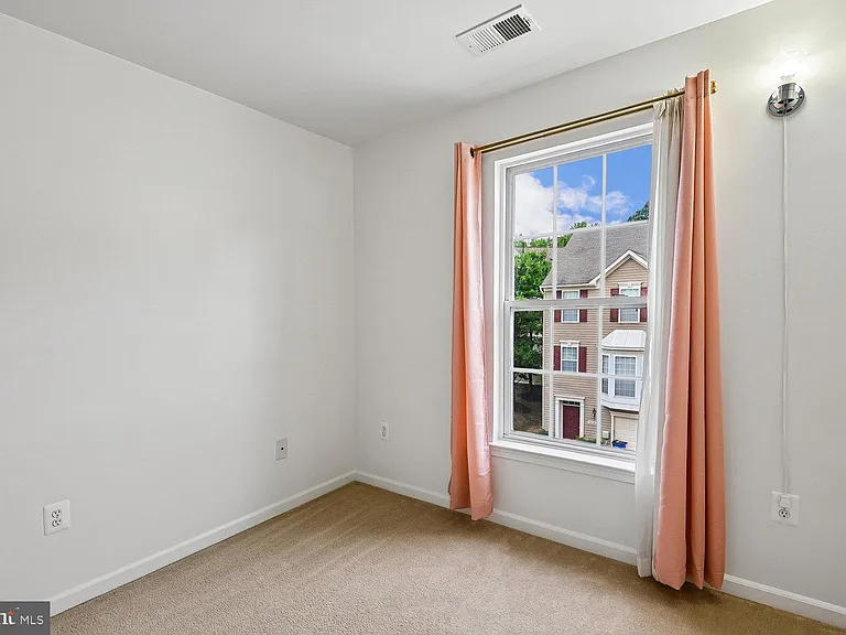 9457 Birdhouse Cir #40 — Photo 45