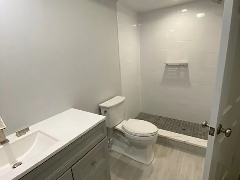 165 E Main St — Photo 11