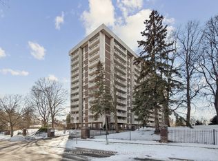 50 Inverlochy Blvd #810, Markham, ON L3T 4T6
