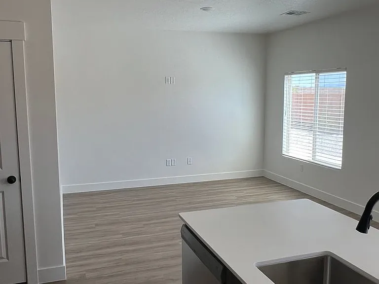 5667 S Duel Ln — Photo 10