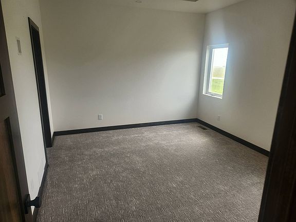 3rd image of 5202 Davies Dr