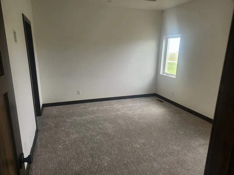5202 Davies Dr — Photo 3