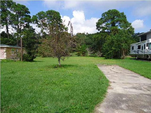 5th image of 3180 Bayou Dr